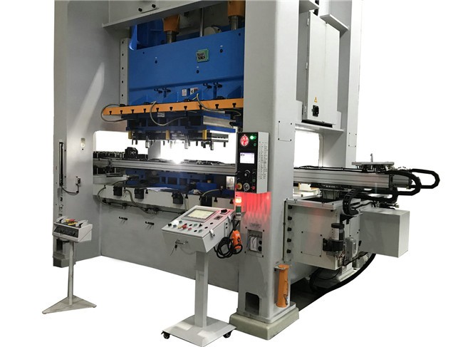 探究沖壓三次元機(jī)械手聯(lián)動(dòng)自動(dòng)化沖壓生產(chǎn)的實(shí)現(xiàn)機(jī)制？